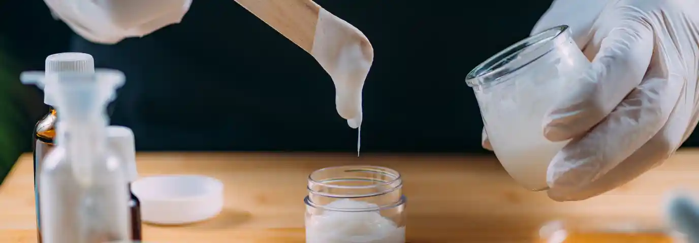 DIY Kosmetik selber machen: Komplette Anleitung für Anfänger