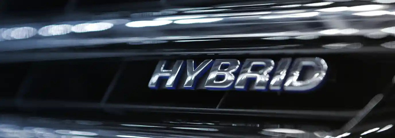 Hybridfahrzeuge Vorteile nutzen: 7 Tipps für maximale Ersparnis