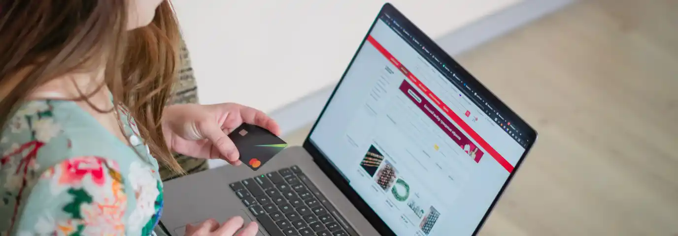 Was ist Plattformökonomie? Definition, Netzwerkeffekte & Beispiele