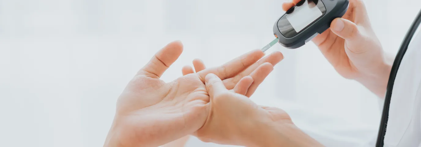 Diabetes Pflege Alltag: 7 praktische Tipps für Angehörige