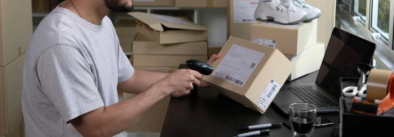 E-Commerce Packaging Design: Wie Unboxing zum Markenerlebnis wird E-Commerce Packaging Design: Wie Unboxing zum Markenerlebnis wird