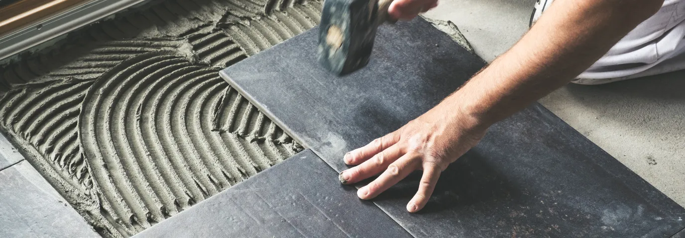 Professional Tile Layout Planning: Establishing Centerlines and Systematically Controlling Lippage