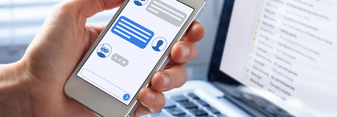 RAG-Chatbots für Websites: FAQ vs. Wissensbasis & Handover-Strategien RAG-Chatbots für Websites: FAQ vs. Wissensbasis & Handover-Strategien