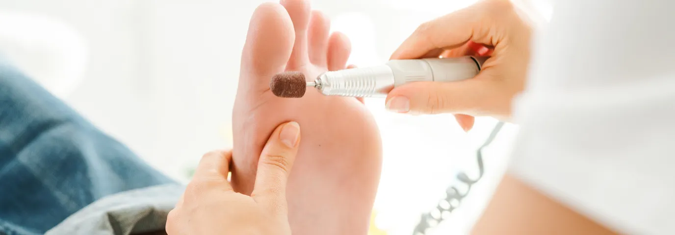 Podologie bei Polyneuropathie: Behandlung, Kosten & Präventive Maßnahmen Podologie bei Polyneuropathie: Behandlung, Kosten & Präventive Maßnahmen