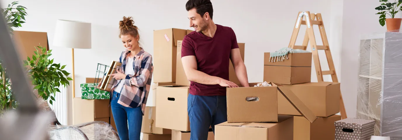 Moving Day Logistics: The Complete Guide to Coordinating Your Perfect Move Moving Day Logistics: The Complete Guide to Coordinating Your Perfect Move