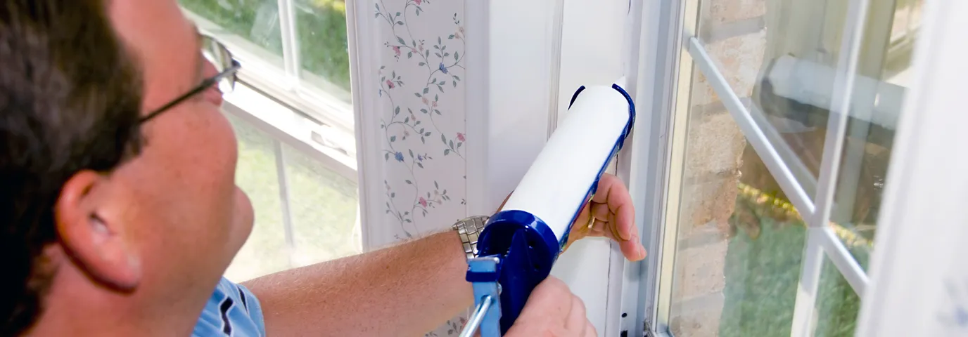 Professional Caulking Tips: Silicone vs Acrylic Guide for Perfect Seams Professional Caulking Tips: Silicone vs Acrylic Guide for Perfect Seams